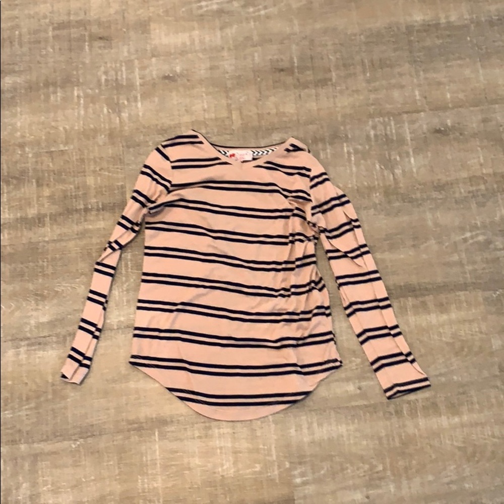 Long sleeve tee
